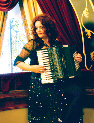 ruth-window-accordian-2