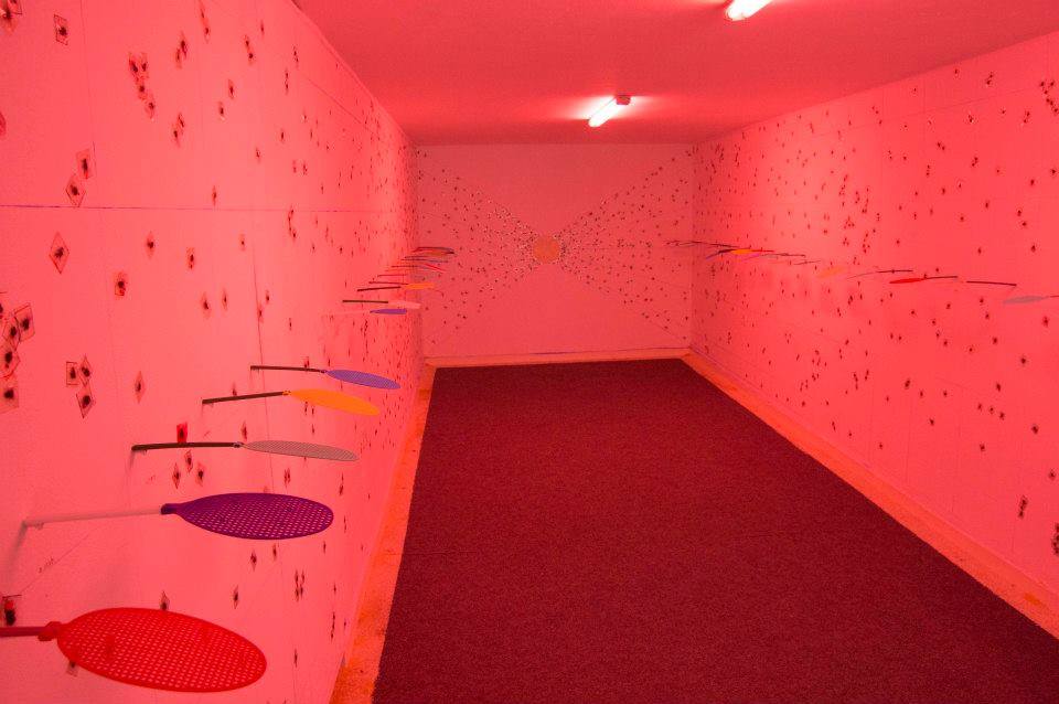 Interior view of Rafet Jonuzi's installation "Artist Swatter." Image courtesy of MIZA Galeri.