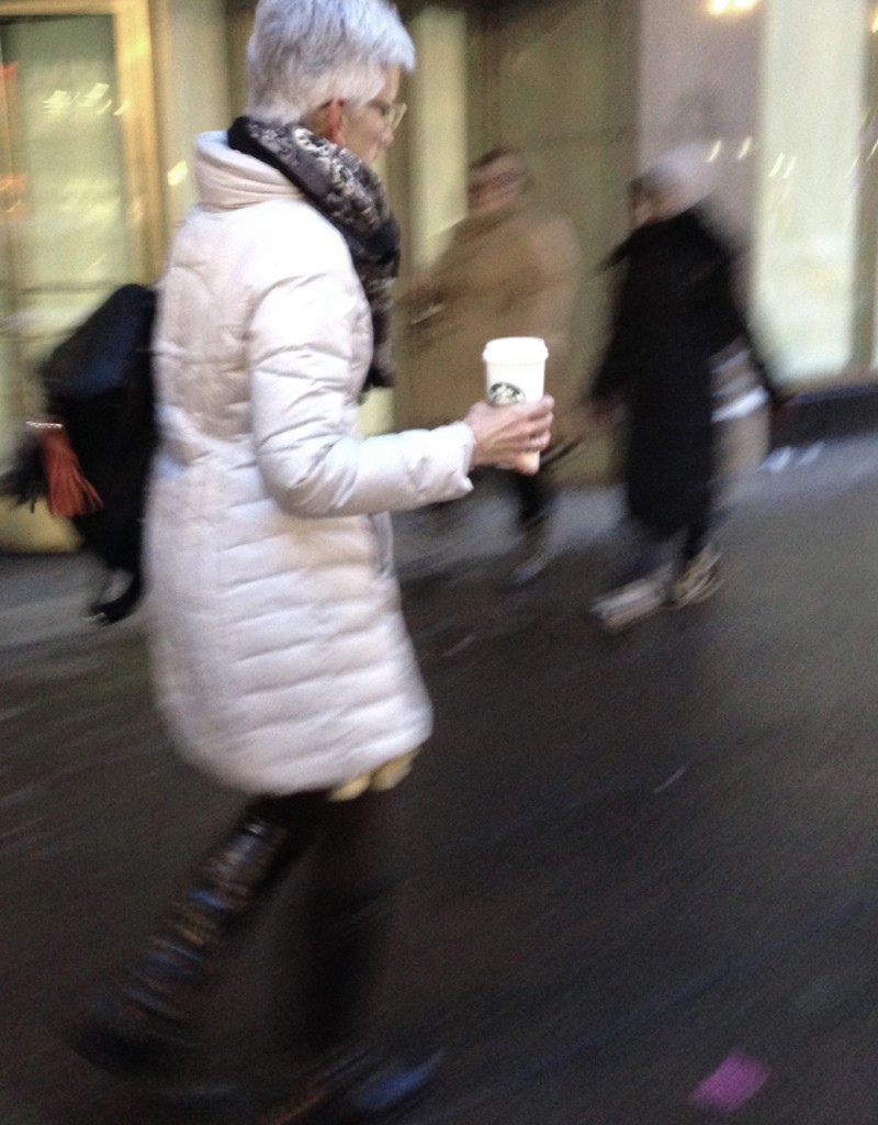 lady-with-starbucks-scarf