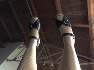 viv-sandals-socks-web-feature